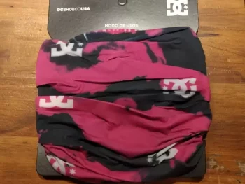 Cuello DC Shoes Batik