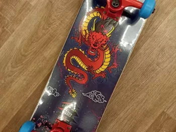 Skate Whiro Guatambu Honk Kong Completo