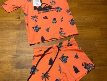 Conjunto Quiksilver FPU50 Surf Day Baby