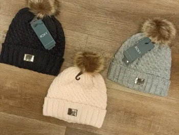 Beanie Roxy Blizzard
