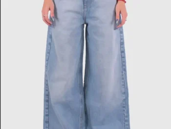 Jean Volcom Wide Sophi