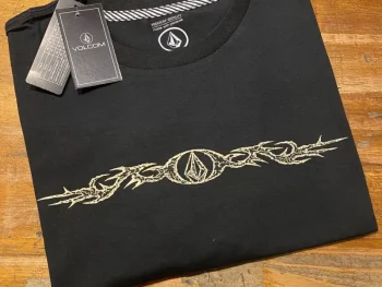 Remera Volcom Just a trim